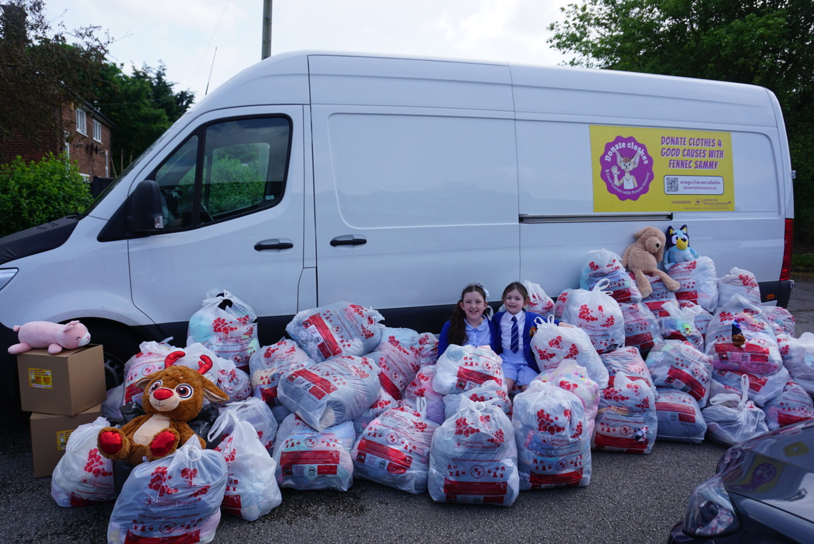 Westfield Primary School Smashes Records with 401 kg Clothing Collection!