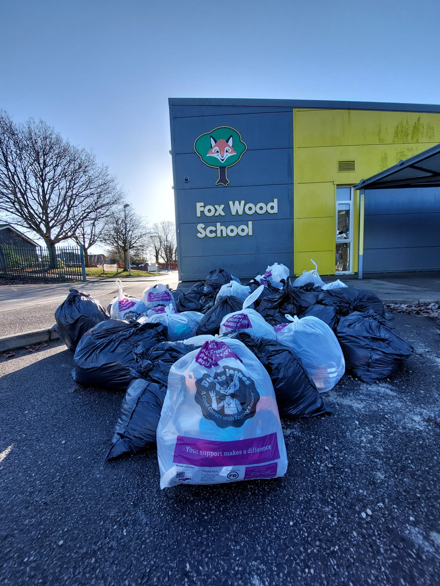 Fox Wood School Smashes Recycling Goals with an Incredible 218kg Collection, Raising £141.70 for National Science Week! ♻️🌟